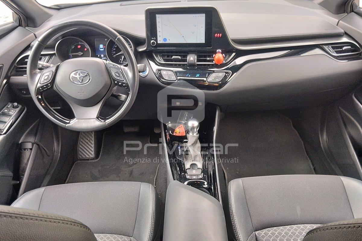 TOYOTA C-HR 1.8 Hybrid E-CVT Trend