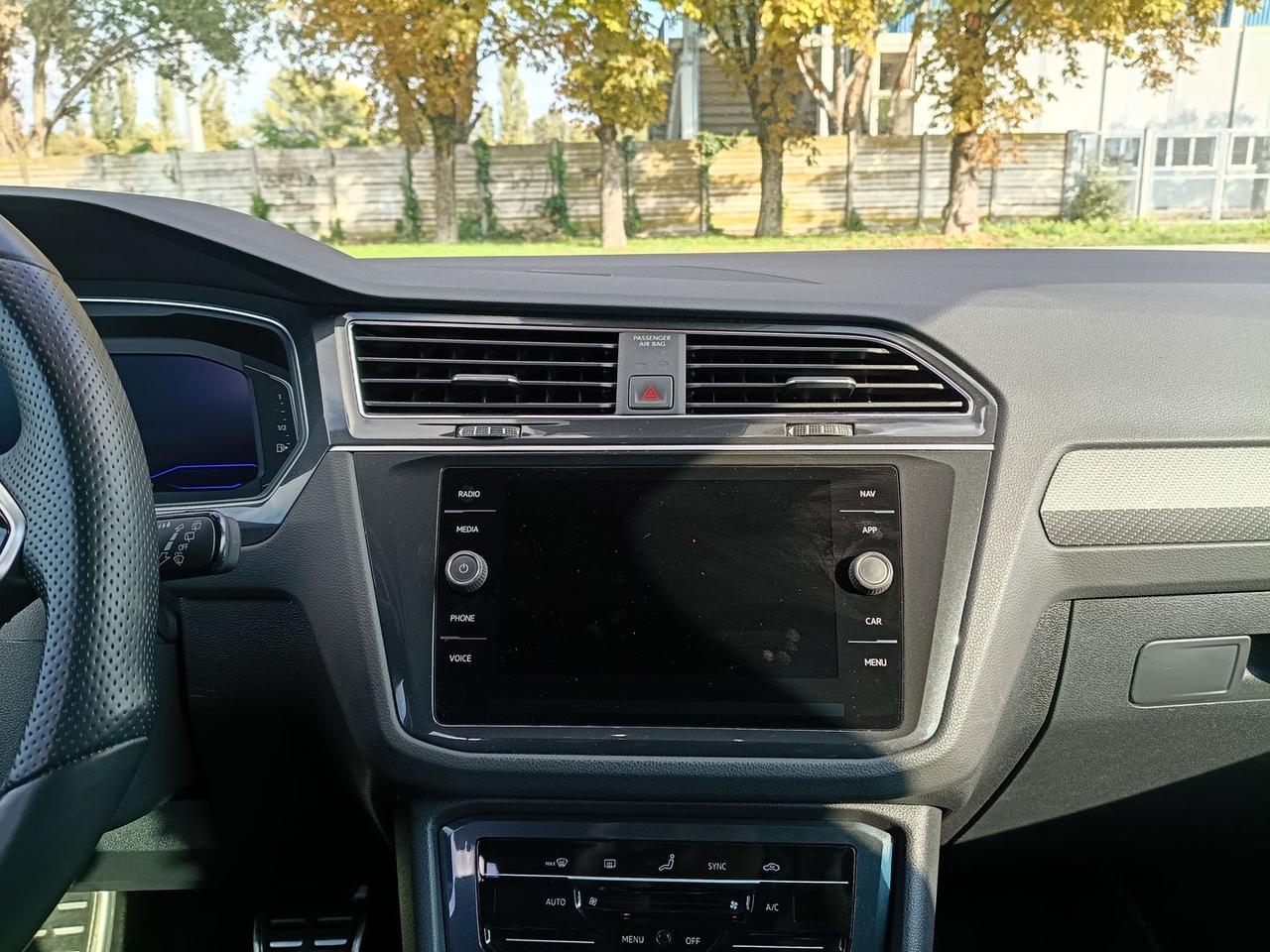 Volkswagen Tiguan R-LINE #50664