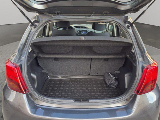 TOYOTA Yaris 1.5 hybrid business
