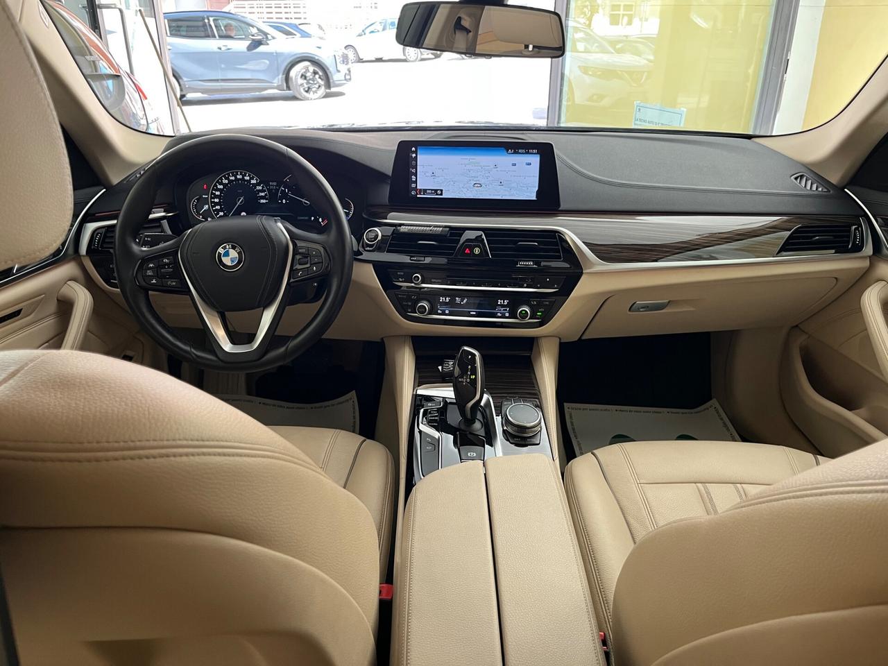 Bmw 520d xDrive Touring Luxury Line