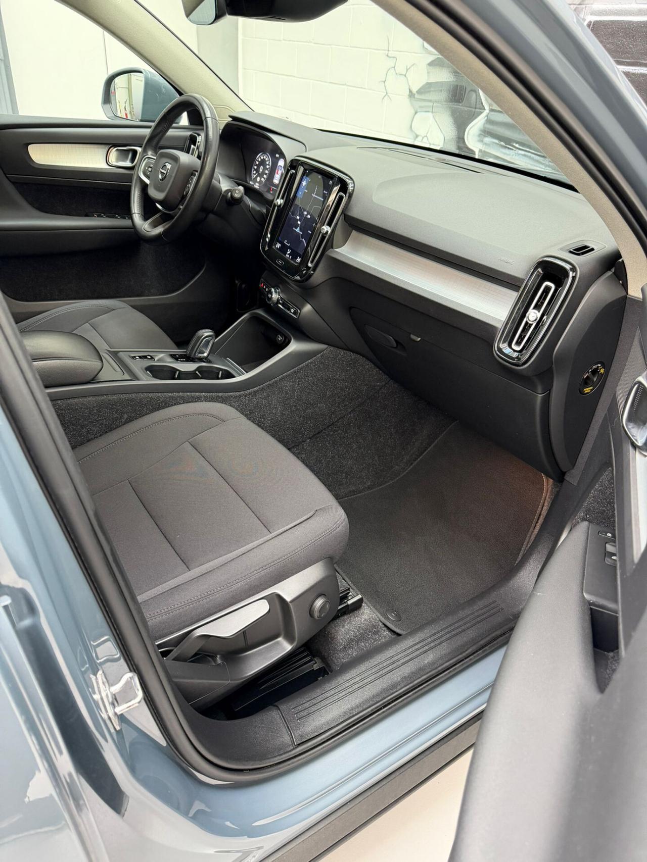 Volvo XC40 D3 R-design