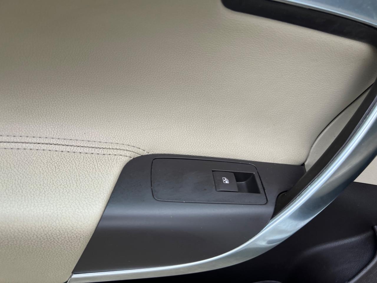 OPEL INSIGNIA AUTOMATICA DIESEL MODELLO SPORT FULL OPTIONAL