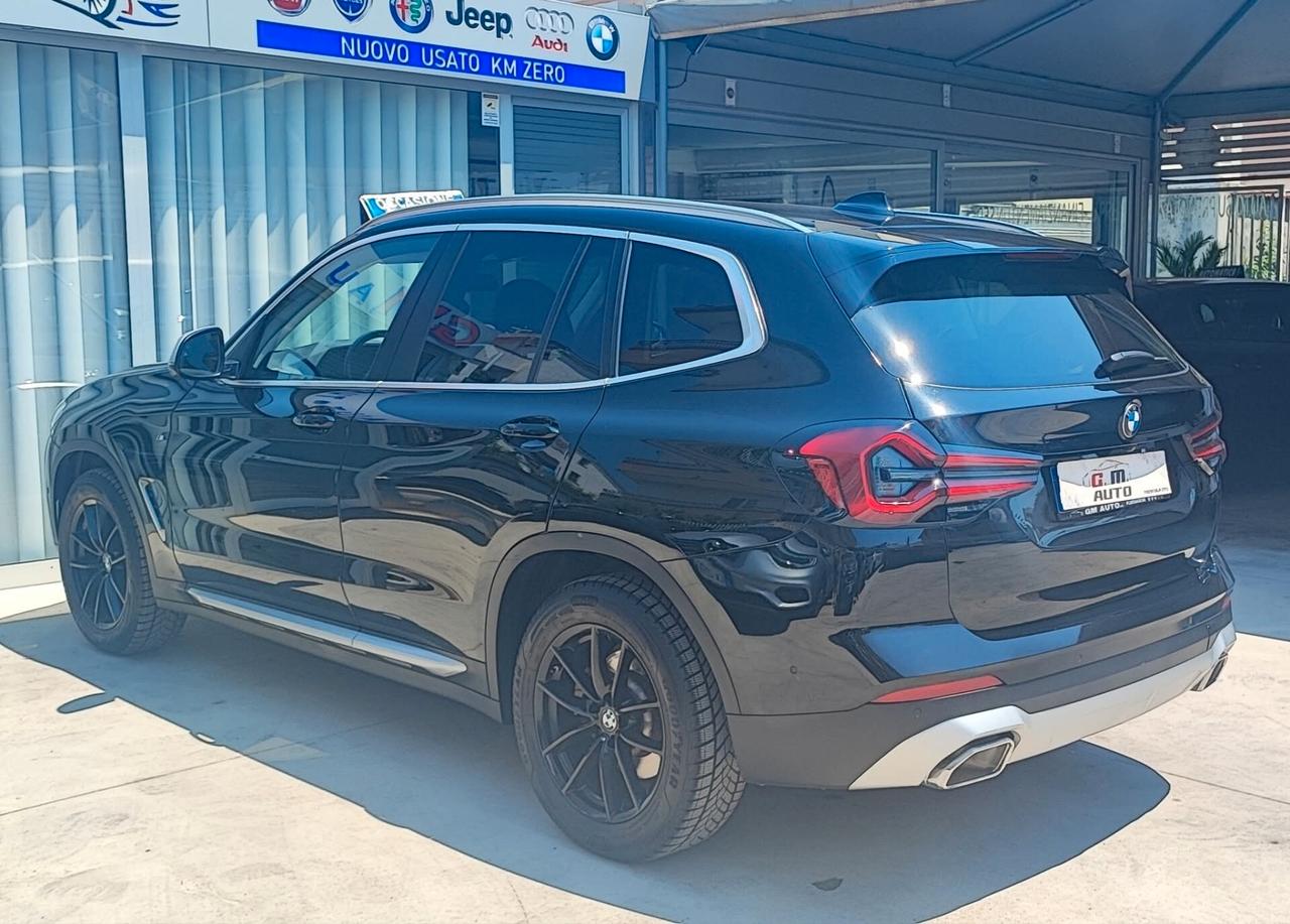 BMW X3 con telecamere perimetrali 2022