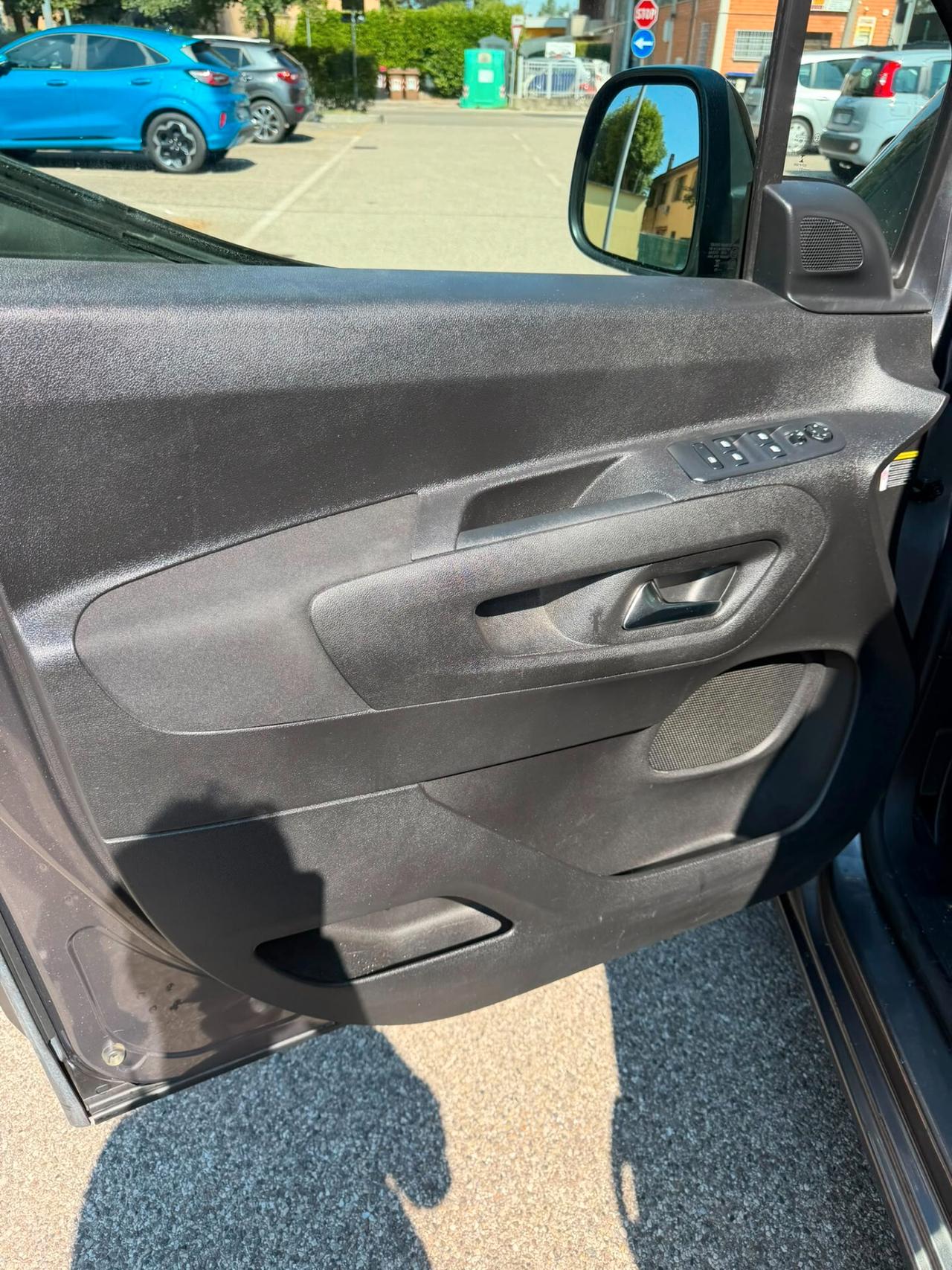 Opel Combo Life 1.5 - NEOP. - 12 MESI DI GARANZIA -