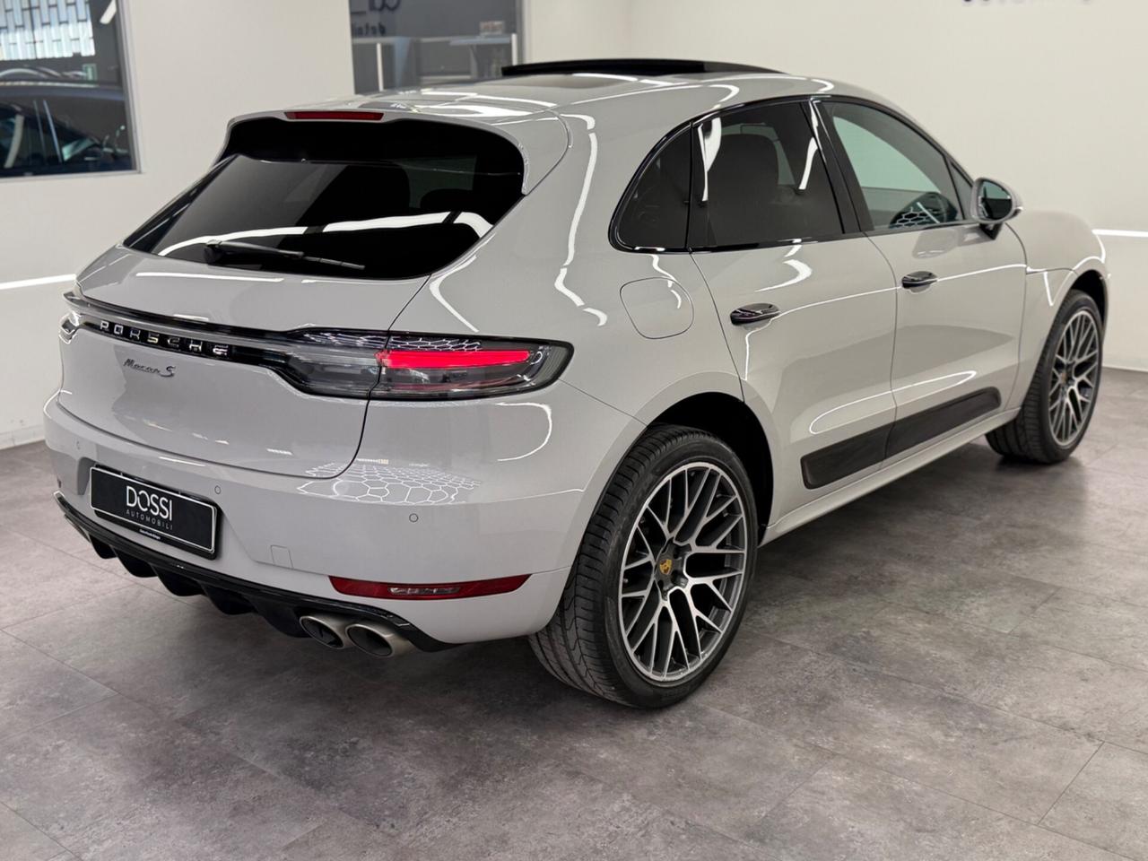 Porsche Macan 3.0 S --GRIGIO GESSO--