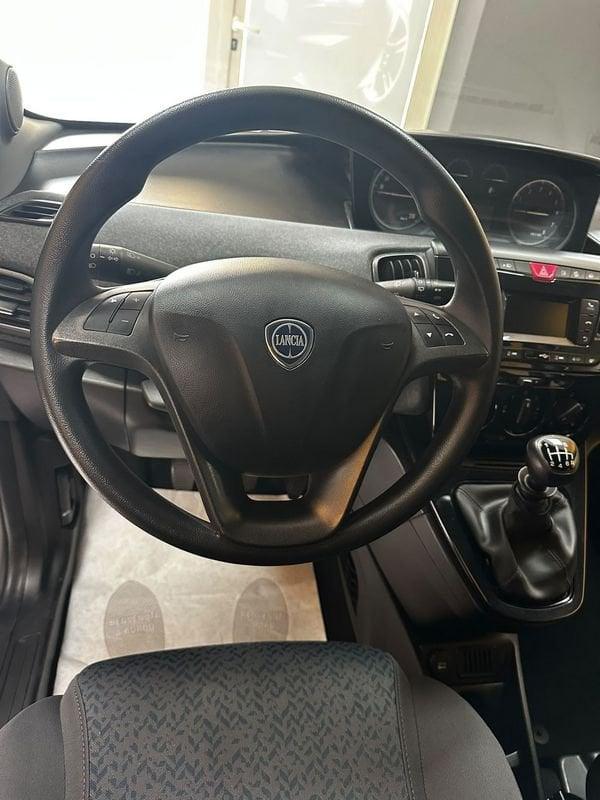 Lancia Ypsilon 1.0 FireFly 70cv Hybrid ALBERTA FERRETTI PREZZO VERO