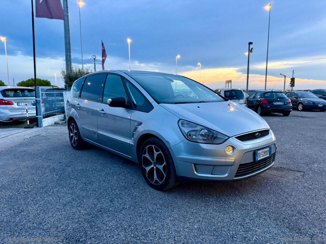 FORD S-Max 2.0 TDCi 140 CV Titanium DPF