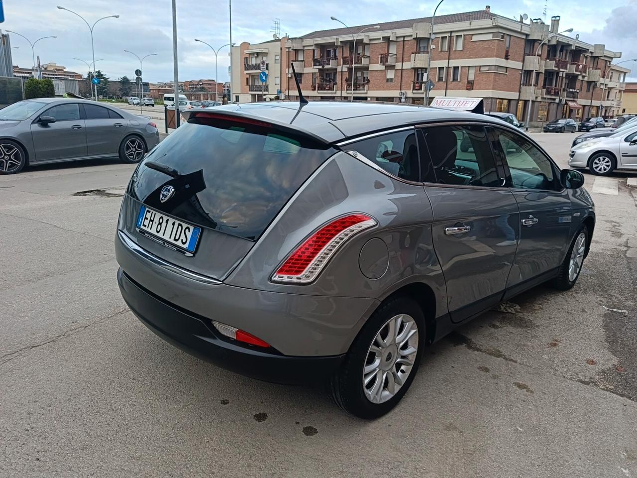 Lancia Delta 1.6 MJT DPF Gold