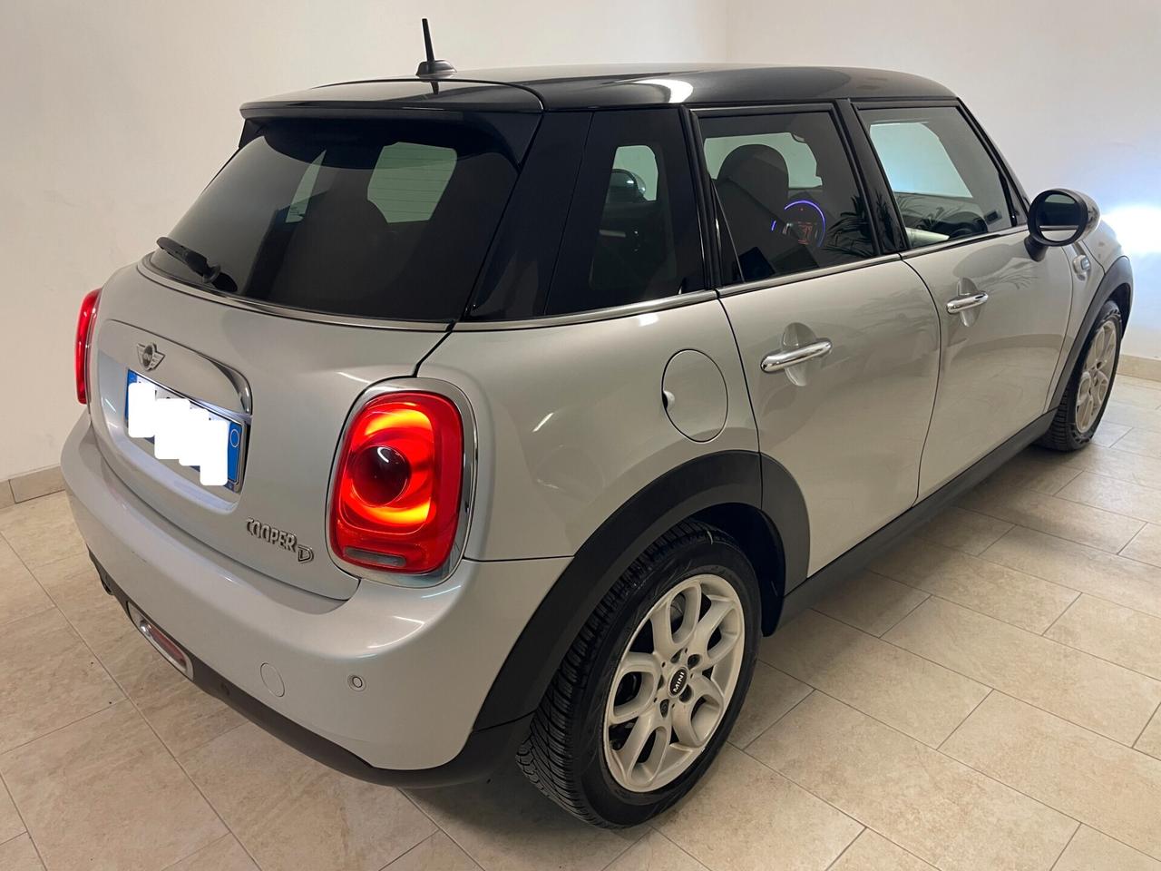 Mini Cooper D 1.5 116 CV 5p Business XL FULL , LED, NEOPATENTATI
