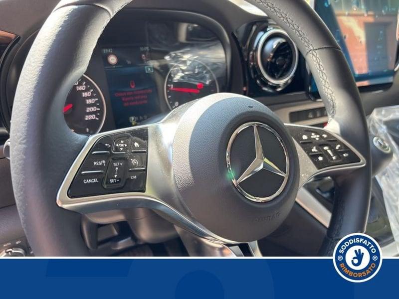 Mercedes-Benz Classe T 180 d AT