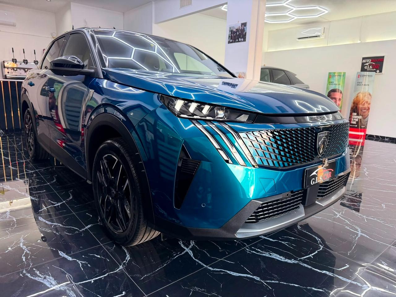 Peugeot 3008 1.2 Benzina Hybrid 136 e-DCS 6 GT