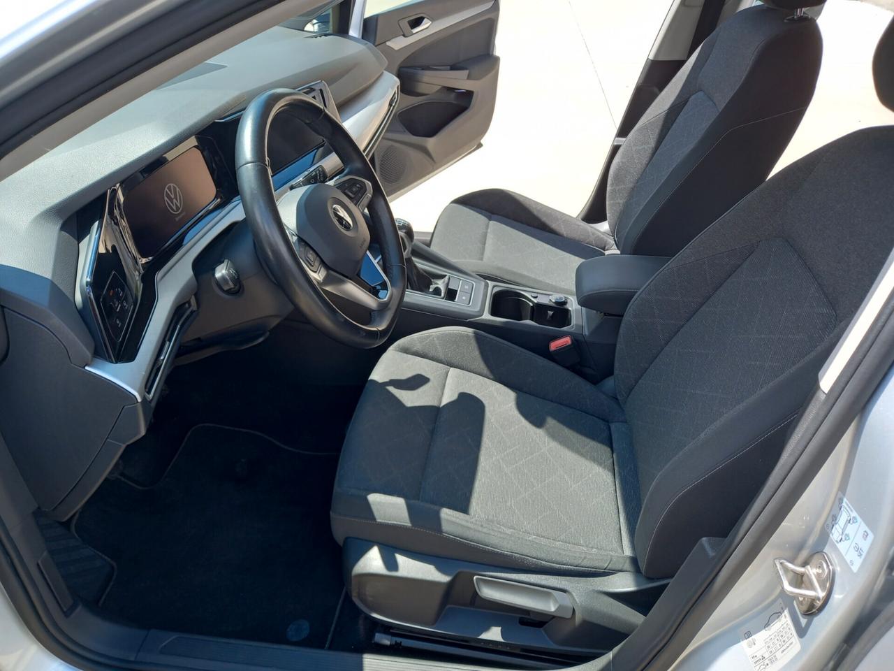 Volkswagen Golf 8 2.0 TDI 2021