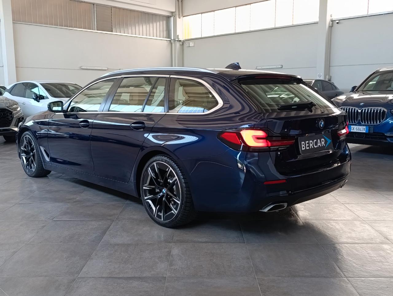 BMW 520 d Touring mhev 48V xdrive Business auto