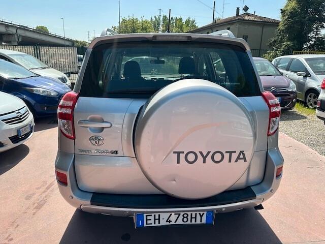 Toyota RAV 4 RAV4 Crossover 2.2 D-4D 150 CV DPF Exclusive