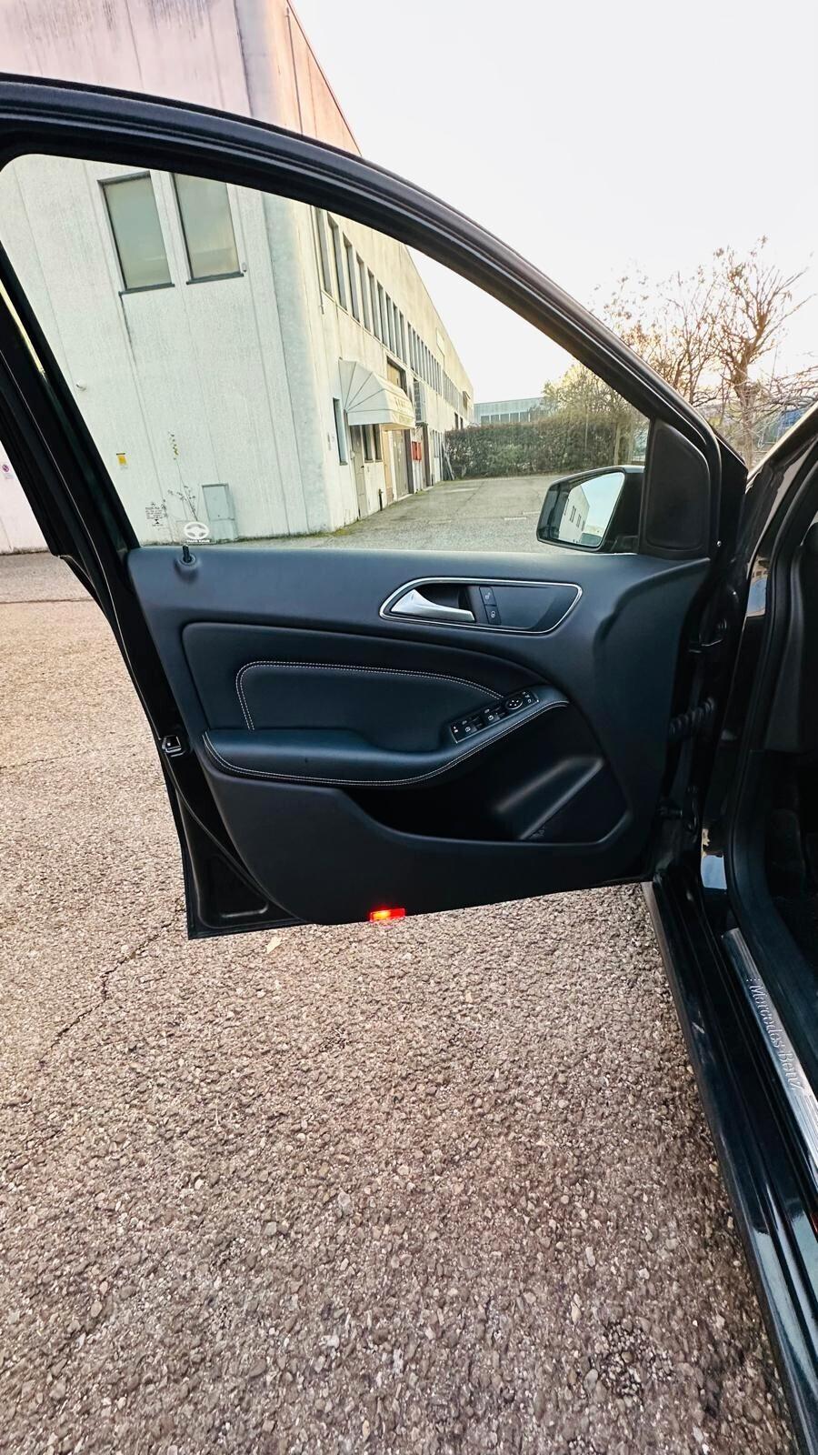 Mercedes-benz B 200 CDI Automatic Premium