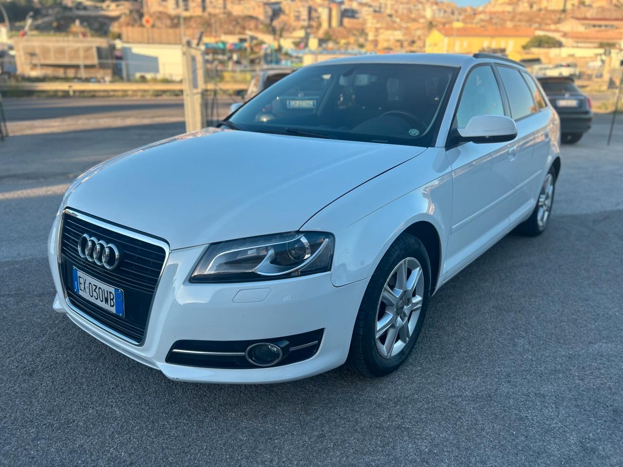 Audi A3 SPB 2.0 TDI 140 cv S tronic Attraction