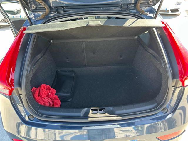 VOLVO V40 D2 'eco' Momentum