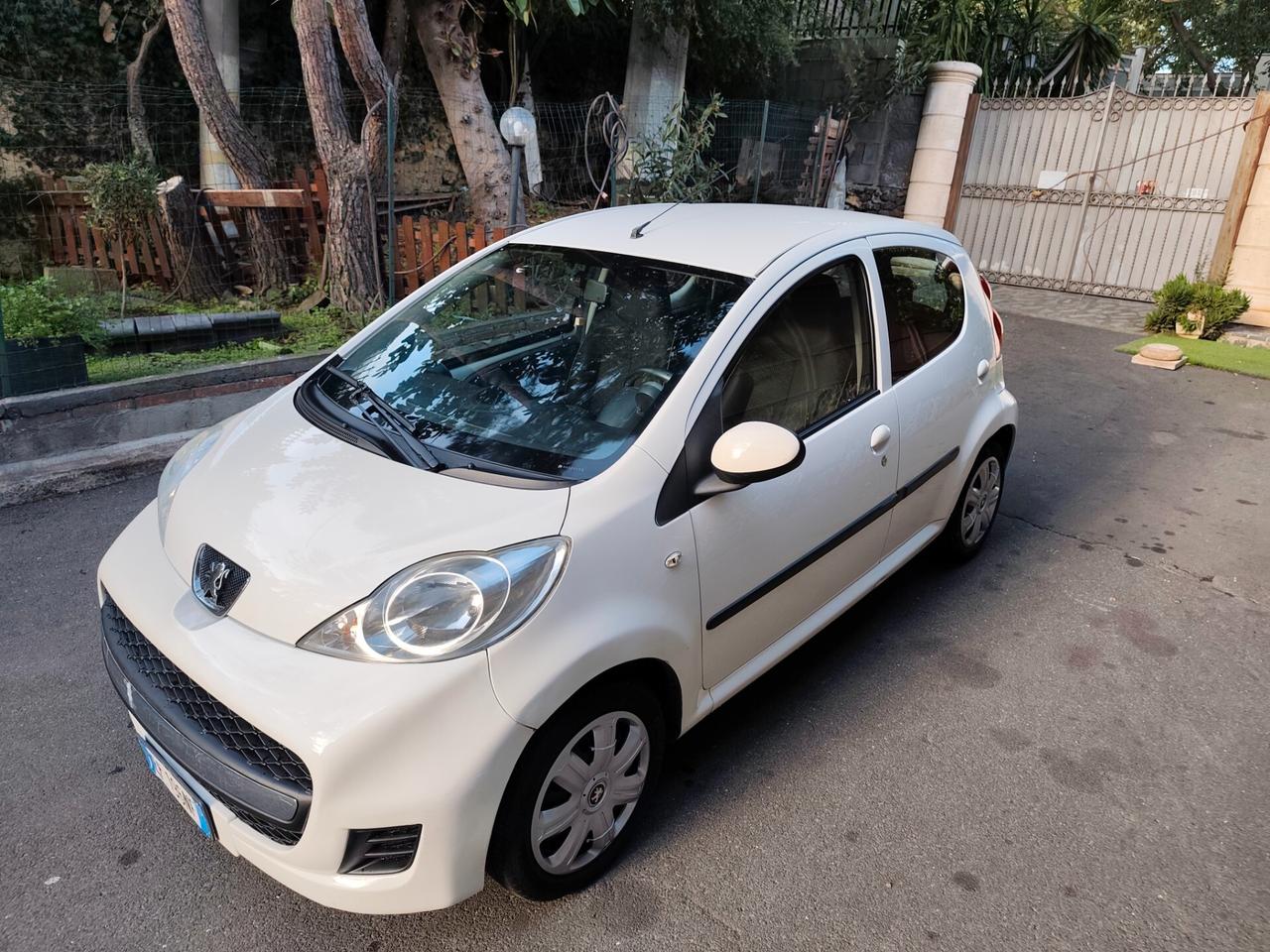 Peugeot 107 1.0 68CV 5p. 2010