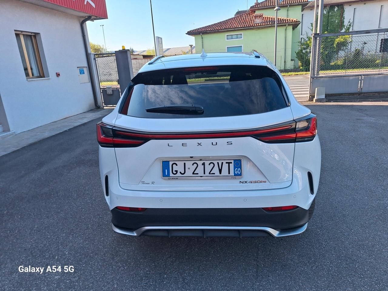 Lexus NX 450h Plug-in 4WD F-Sport