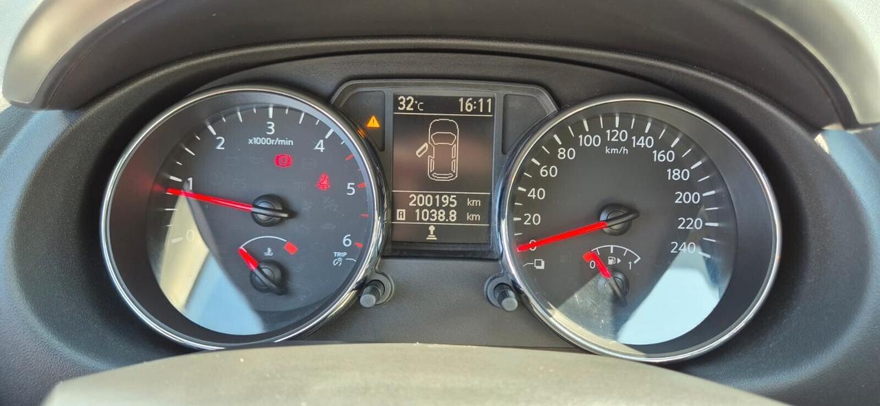 Nissan Qashqai 1.5 dCi DPF Visia - 11/2012 - Bellissima
