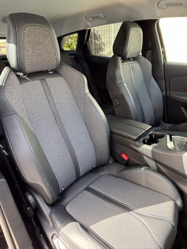 PEUGEOT 3008 BlueHDi 130 S&S Allure Pack