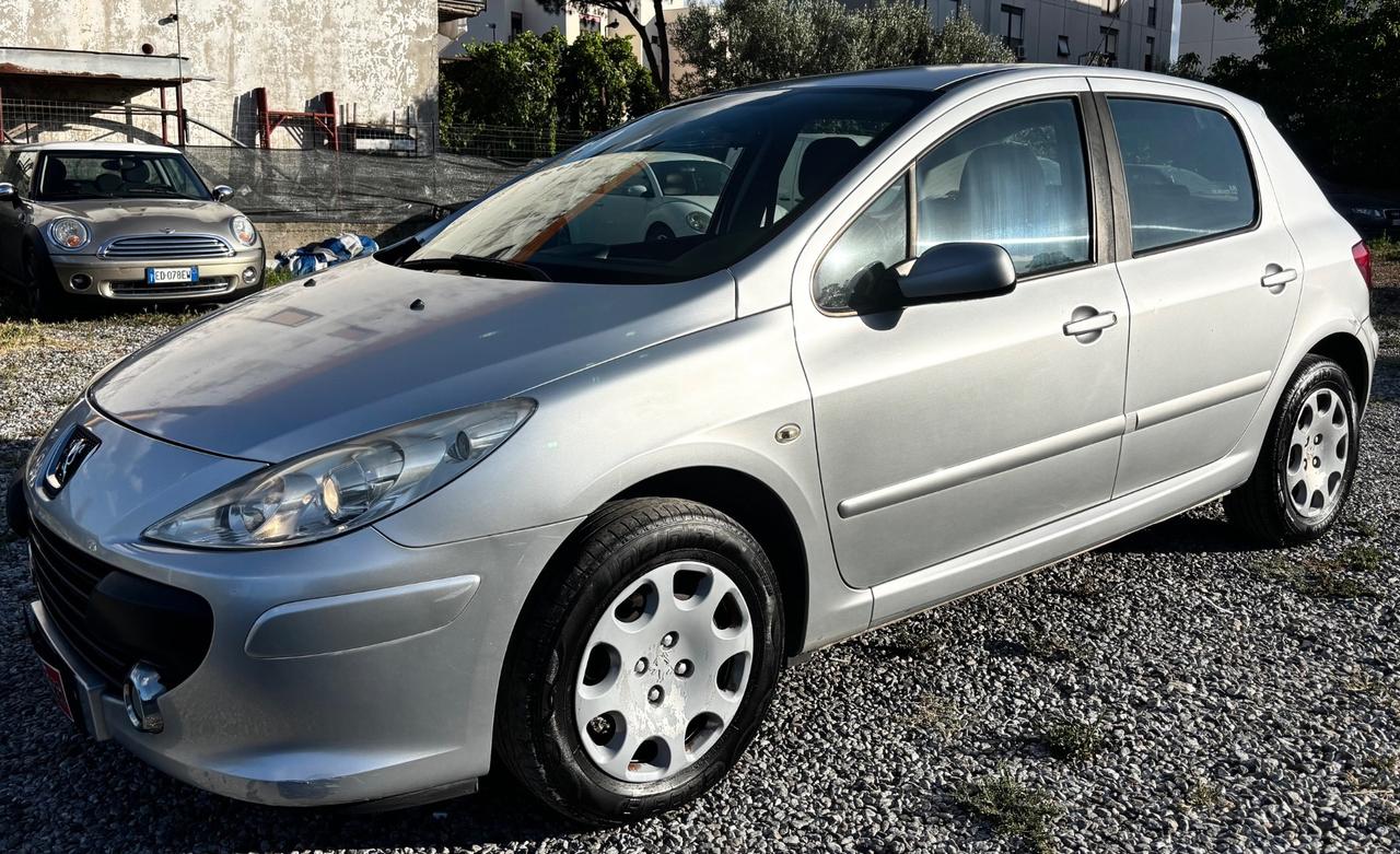 Peugeot 307 1.6 16V HDi 90CV 5p. XT