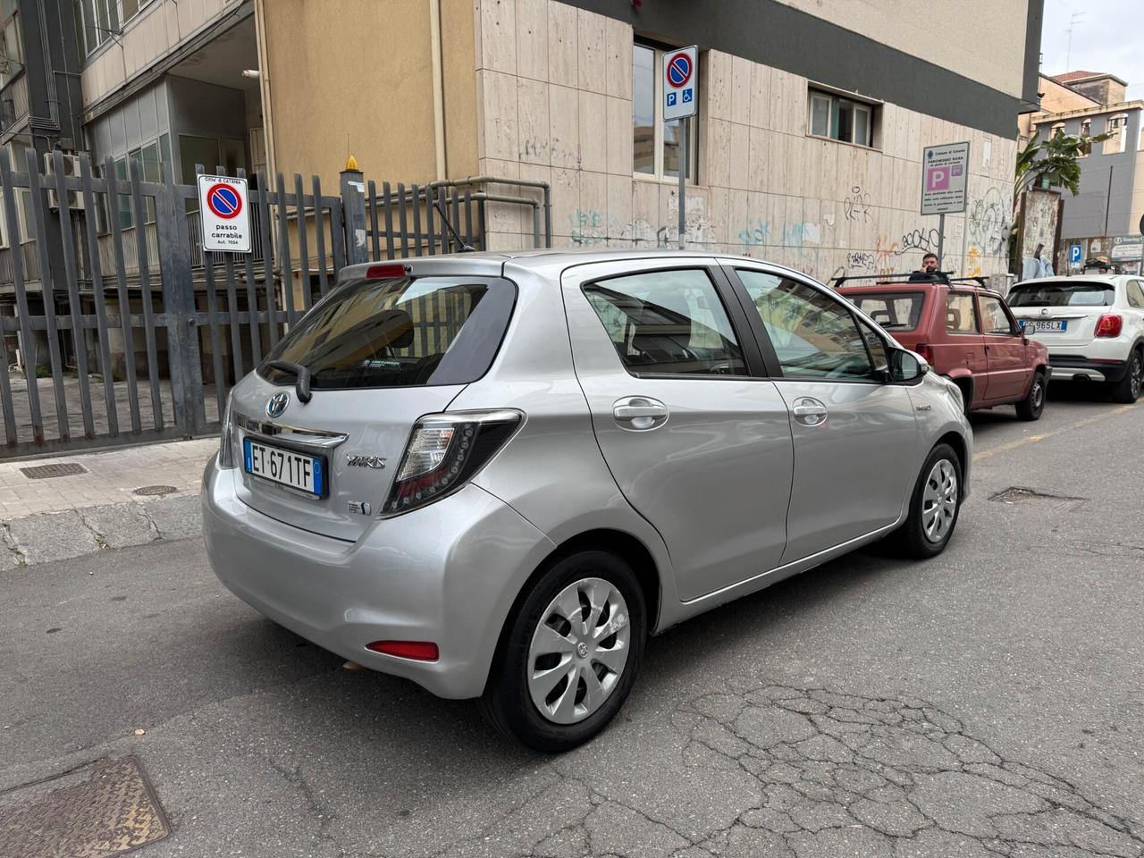 Toyota Yaris 1.5 Hybrid 5 porte Lounge