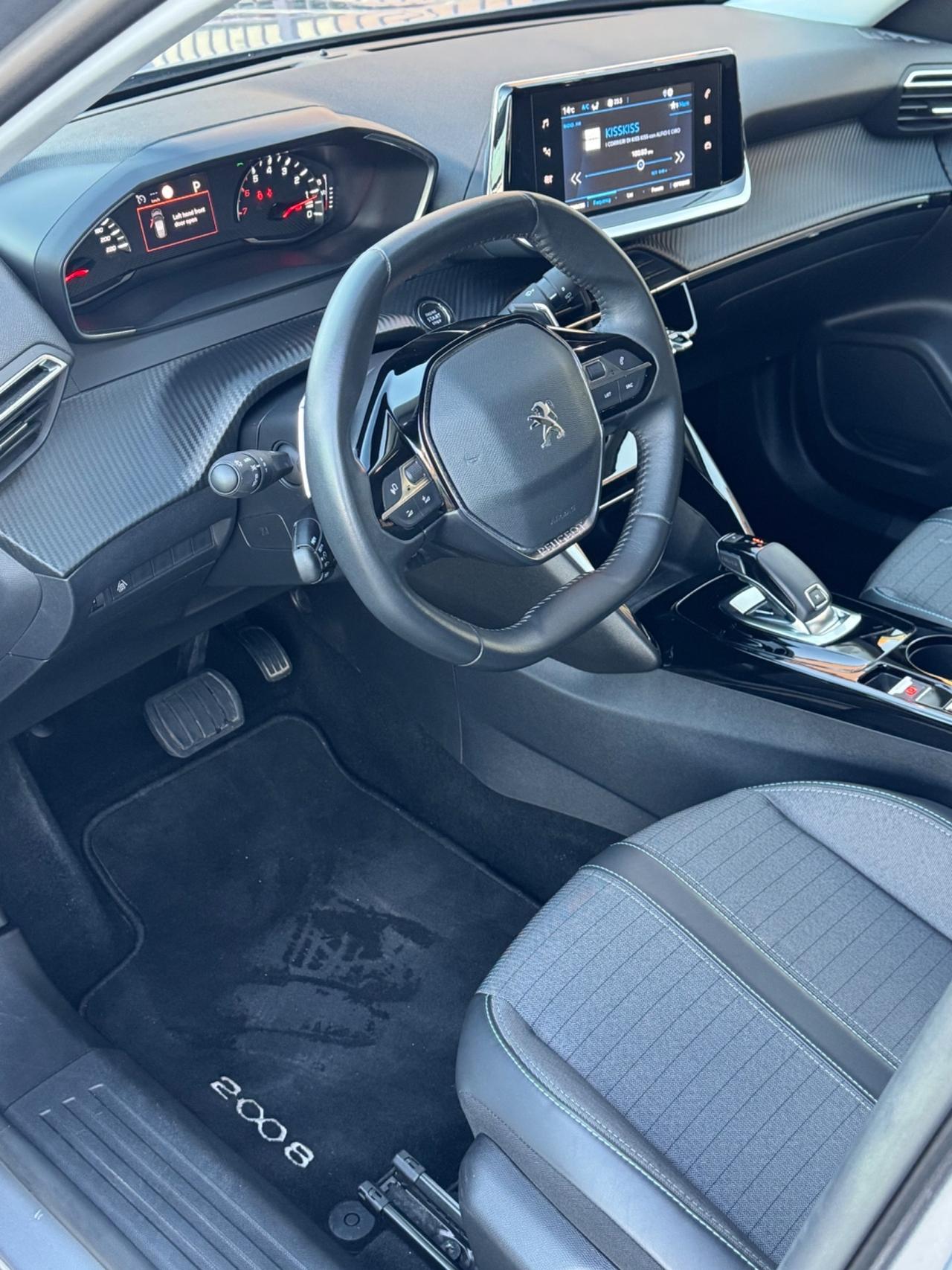 Peugeot 2008 BlueHDi 130 S&S EAT8 Allure