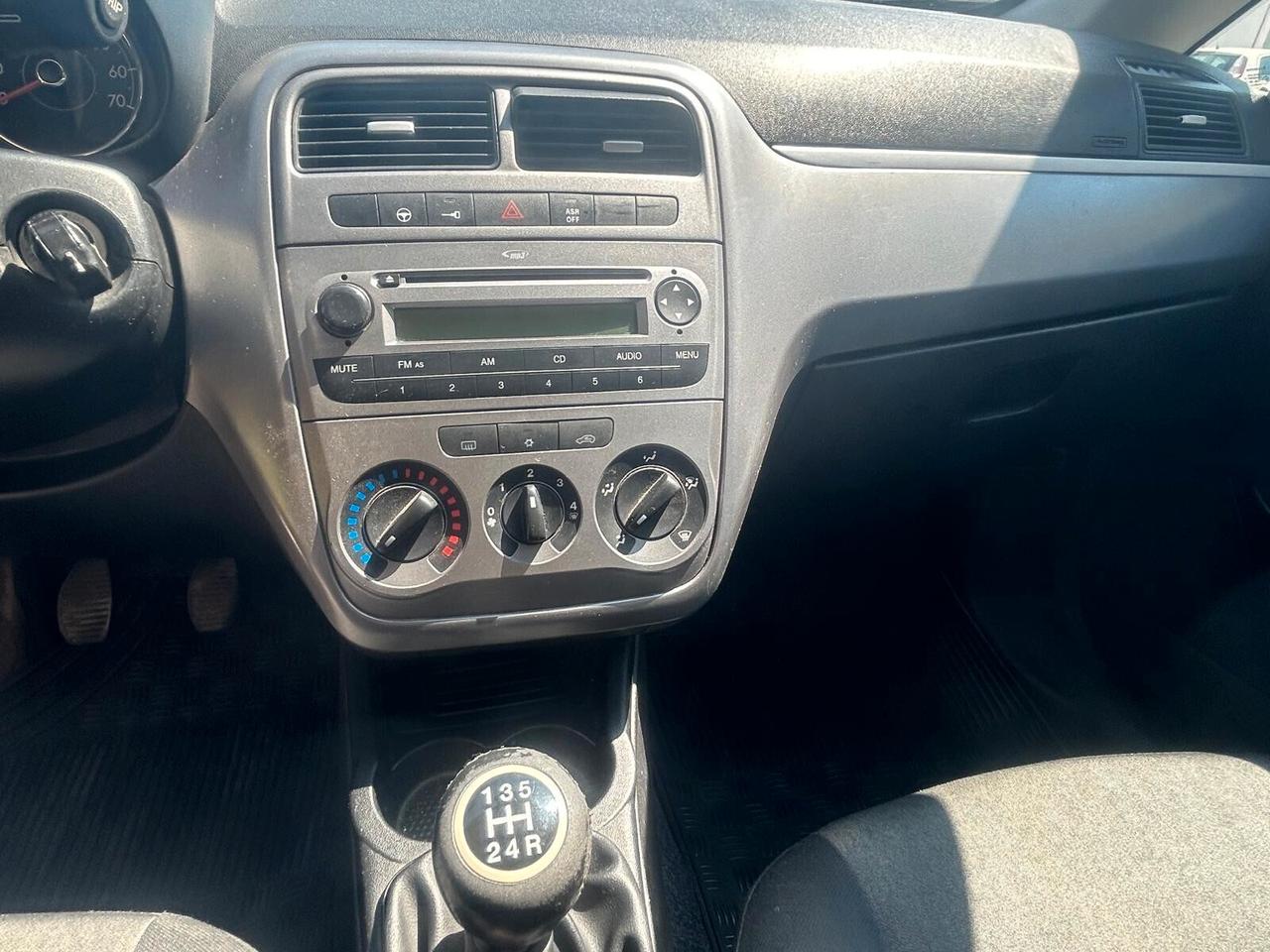 Fiat Punto 1.3 MJT 75cv 2013 ok neopatentati