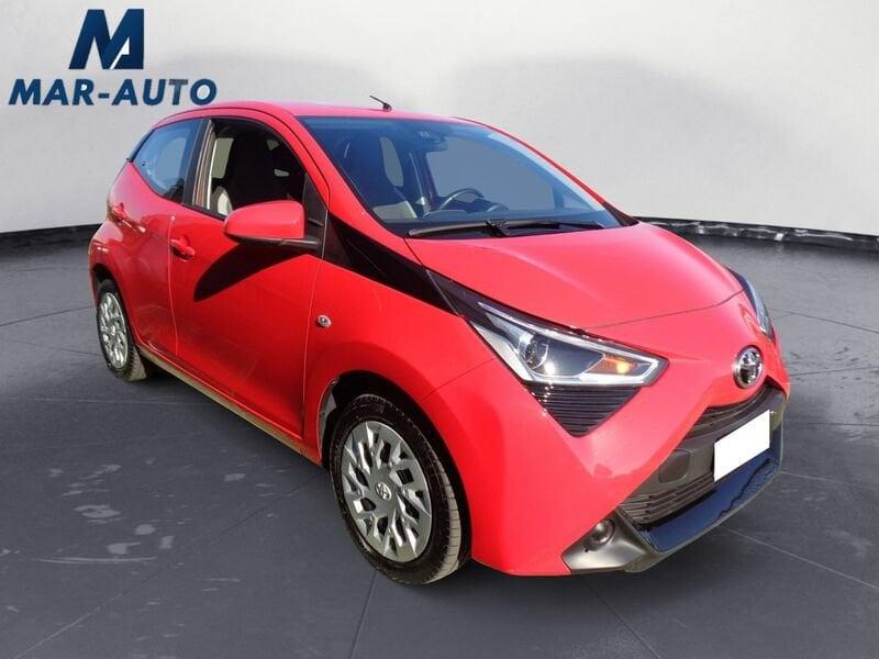 Toyota Aygo Connect 1.0 VVT-i 72CV 5 porte x-business