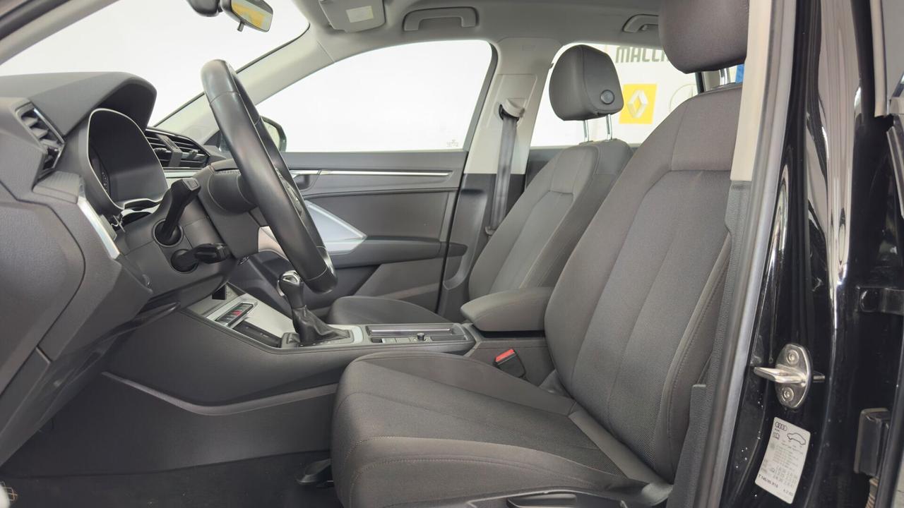 Audi Q3 35 TDI S tronic Business