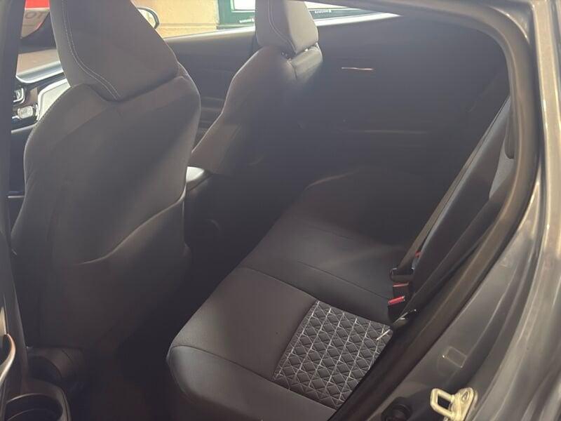 Toyota C-HR C-HR 1.8 Hybrid E-CVT Trend