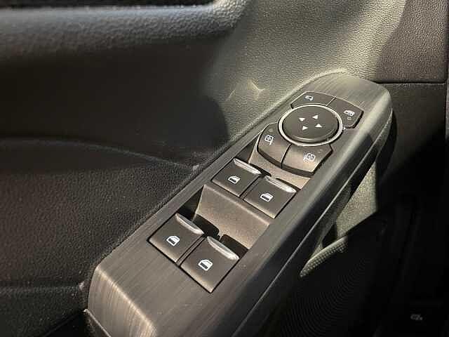 Ford Kuga 2.5 Hybrid 225CV CVT 2WD ST-Line (PHEV) -
