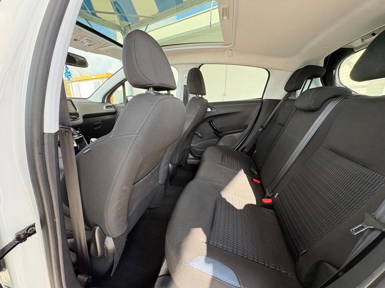 Peugeot 208 BlueHDi 120 5p Allure TETTO PANORAMICO