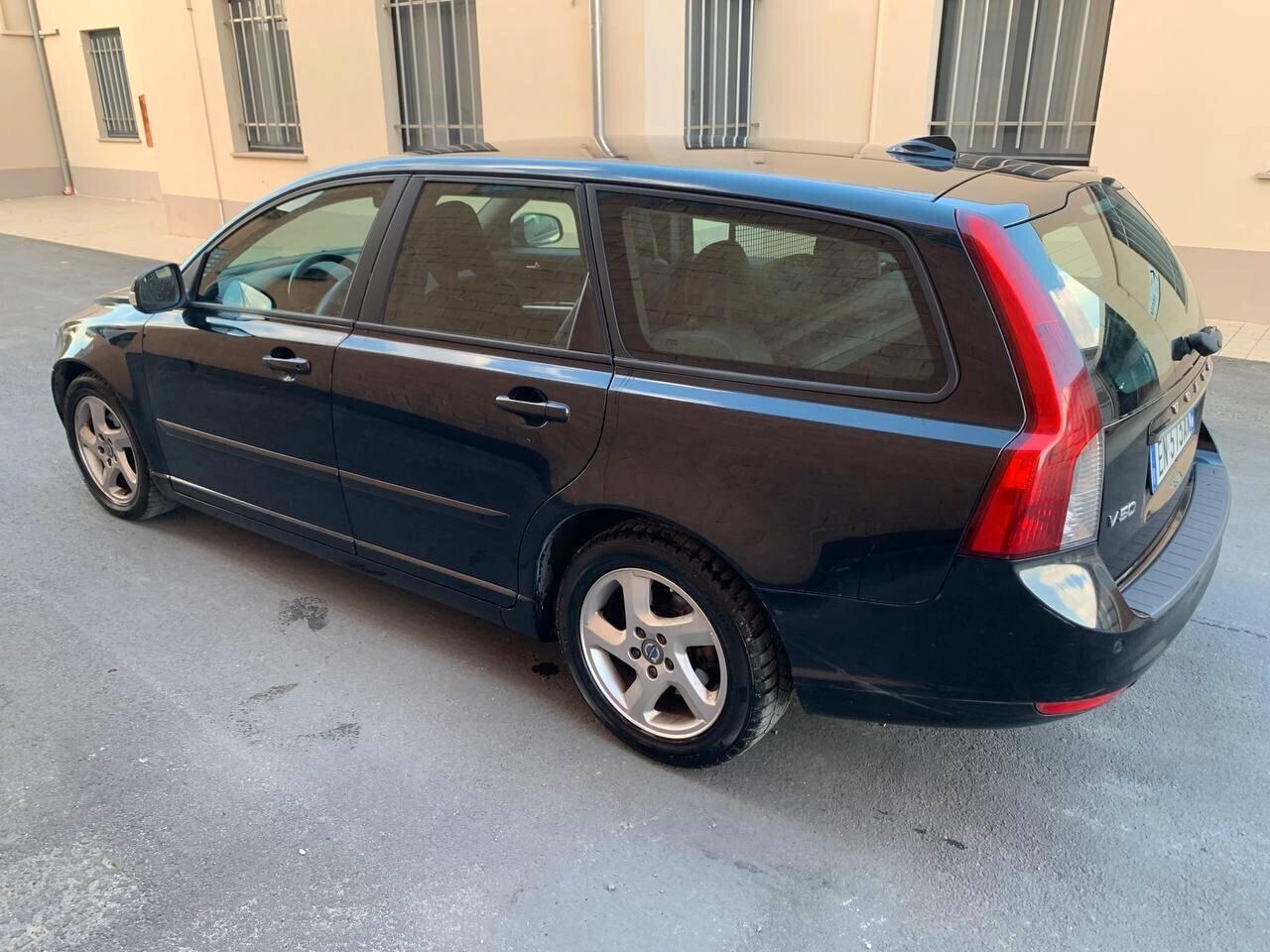 Volvo V50 D2 POLAR