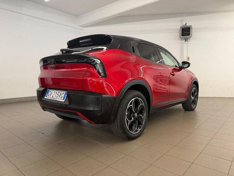 Alfa Romeo Junior BEV 156CV/115kW elettrica SPECIALE Sabelt