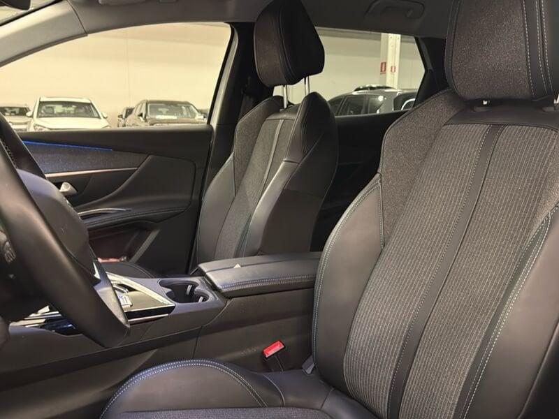 Peugeot 3008 Hybrid 225 e-EAT8 Allure Pack