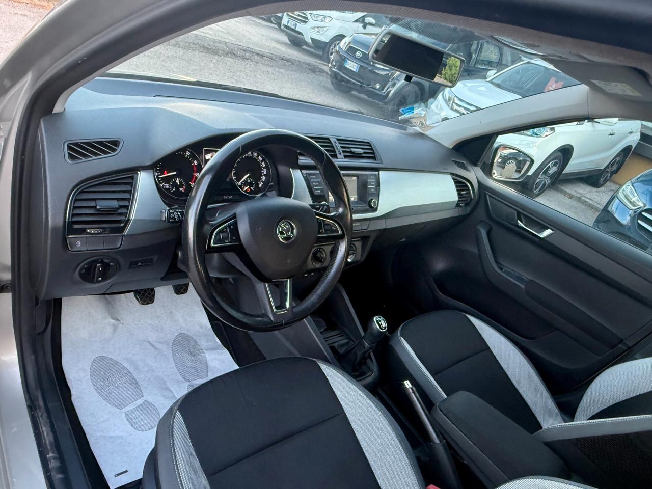 "UNA CHICCA" Skoda Fabia 1.0 MPI Wagon Business