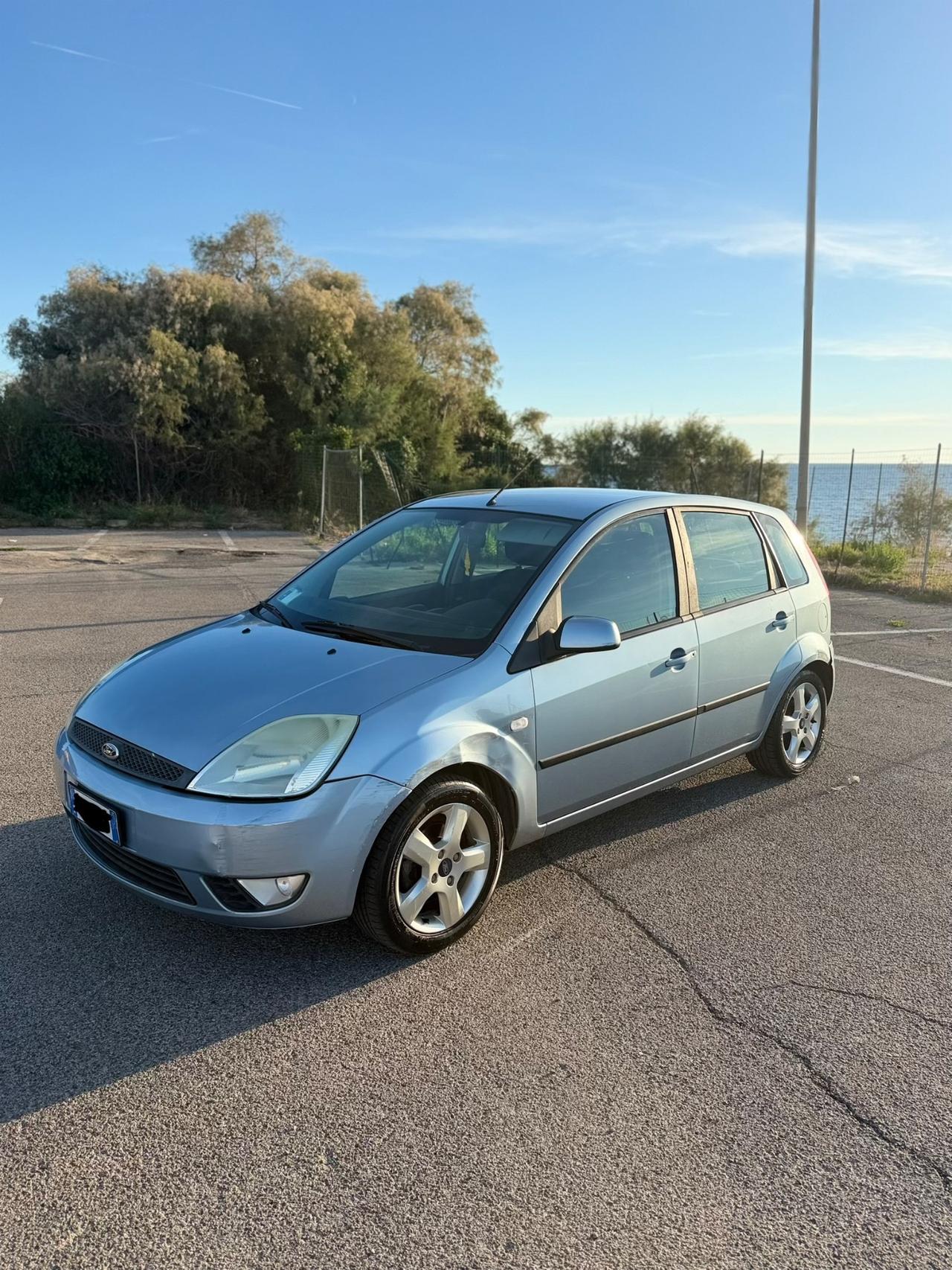 Ford Fiesta 1.2 16V 5p. Ghia