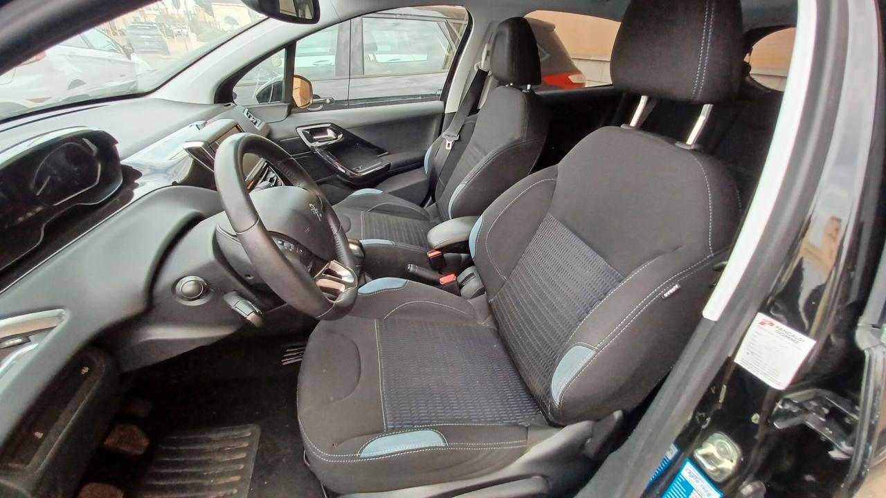 Peugeot 208 1.4 HDi 68 CV 5 porte Allure