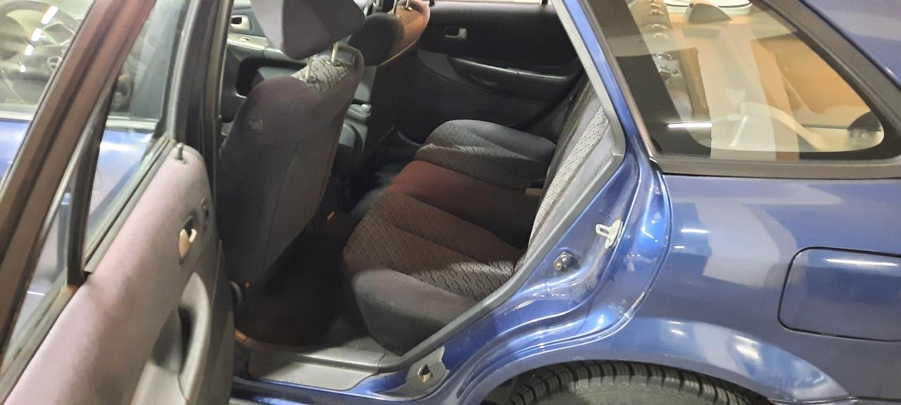 Mazda 323 F 1.6i 16V cat 5 porte Touring