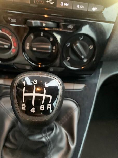 Lancia Ypsilon 1.0 FireFly 5 porte S&S Hybrid Ecochic Silver