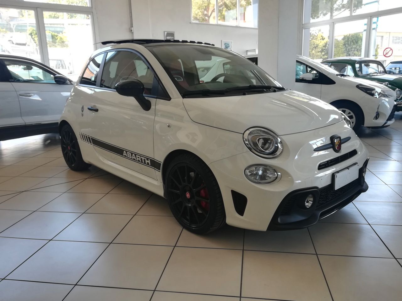 Abarth 595 70�� Anniversario 180cv 5MILAKM!!!