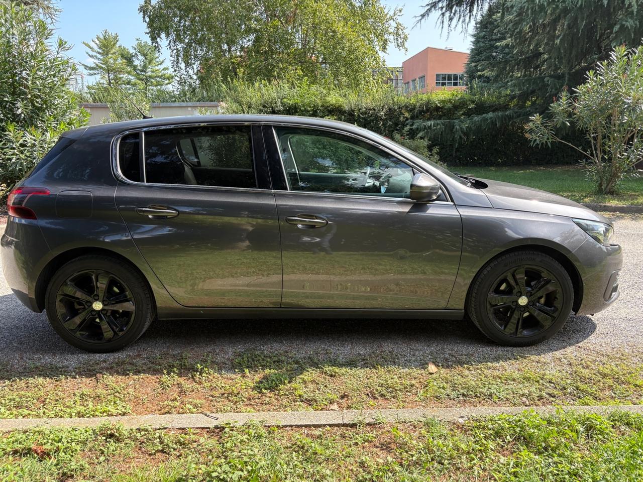 Peugeot 308 BlueHDi 130 S&S Allure