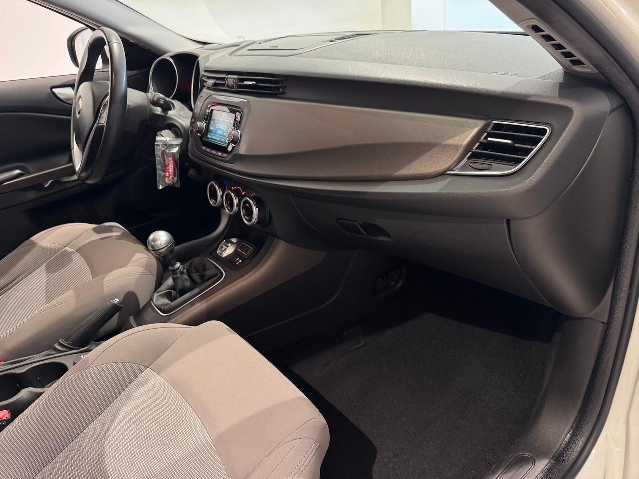 Alfa Romeo Giulietta 1.6 JTDm-2 105 CV Distinctive