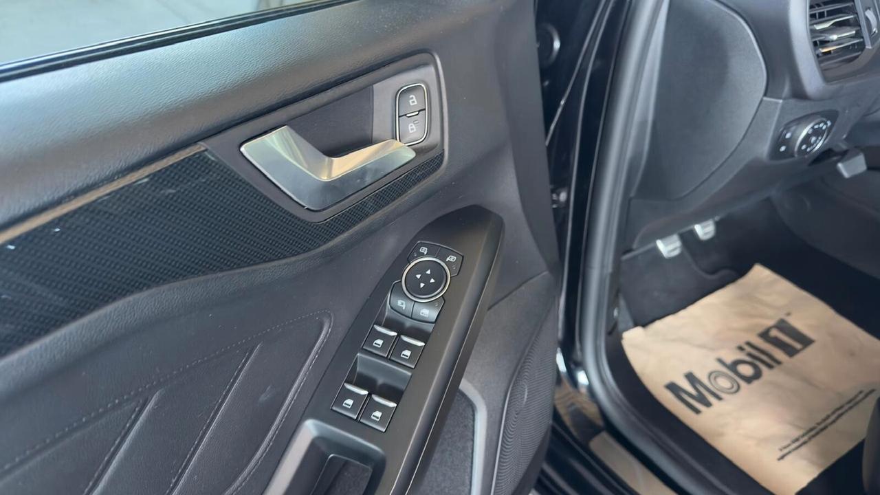 Ford Focus 1.0 EcoBoost Hybrid 125 CV 5p. ST-Line