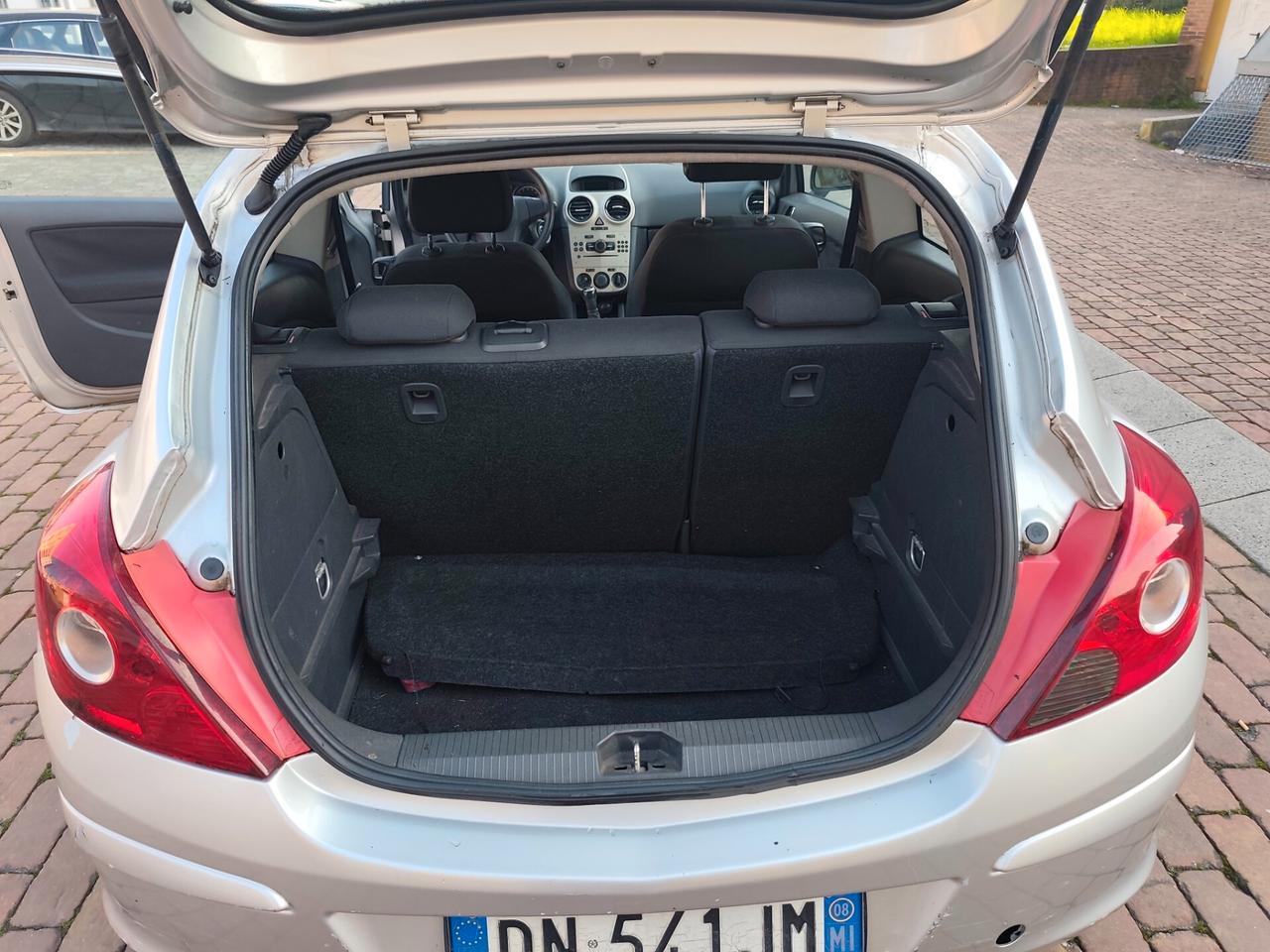 Opel Corsa 1.2 Benz euro 4 sport 1 proprietario