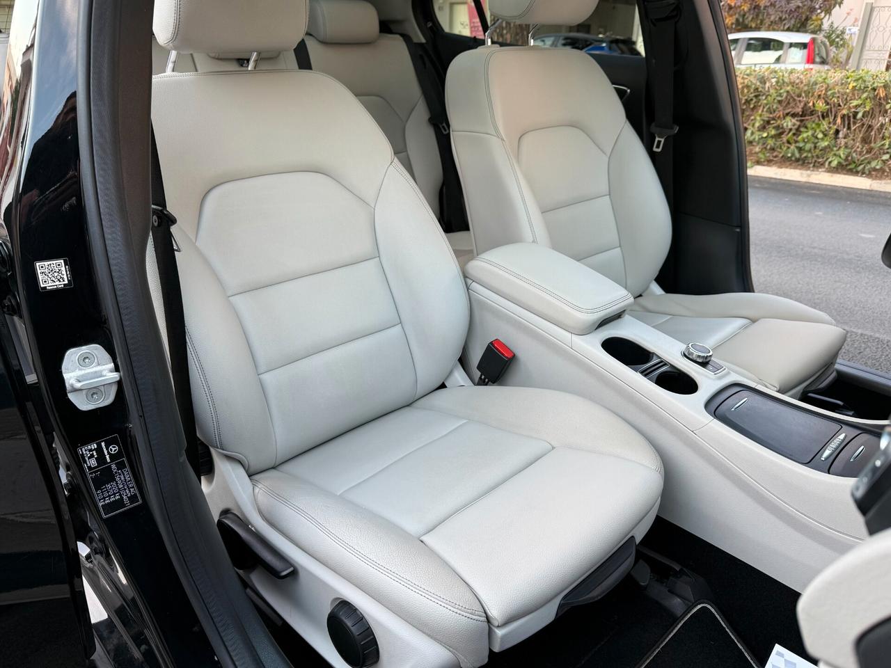 Mercedes GLA 200 d Autom Enduro *TETTO - 2016