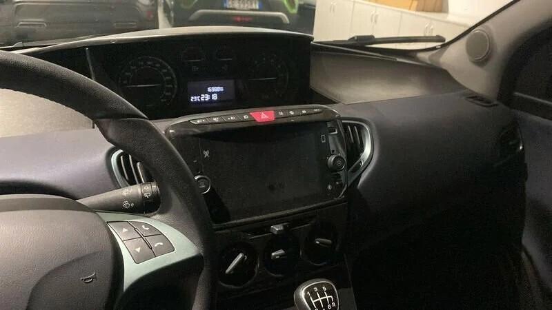Lancia Ypsilon 1.0 FireFly 5 porte S&S Hybrid Gold