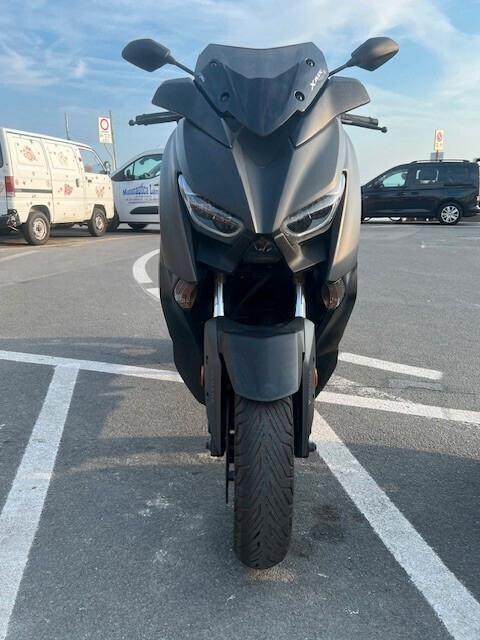 Yamaha X-Max 125 ABS Business MAT DARK GRAY METALLIC